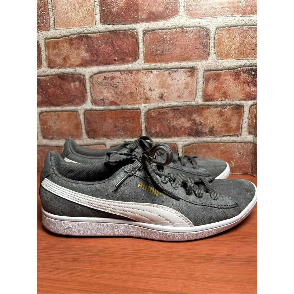 PUMA Vikky Suede Low Athletic Sneaker Shoes 370204-04 Womens US 9 Gray